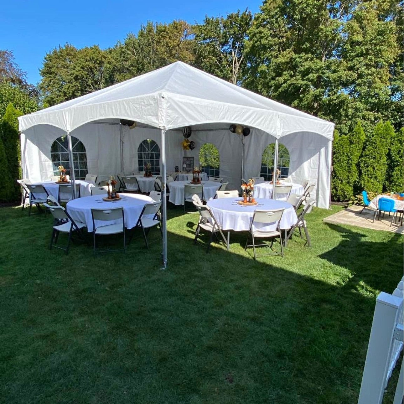 Backyard Tent Round Table 02